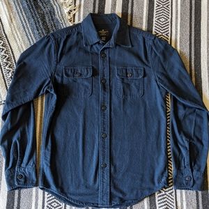 AE || Classic Fit || Heavyweight Button Down